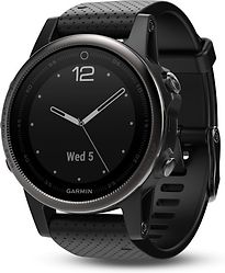 Garmin Fenix 5S 42mm nero con cinturino in