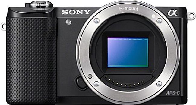 Sony Alpha 5000 tubuh hitam